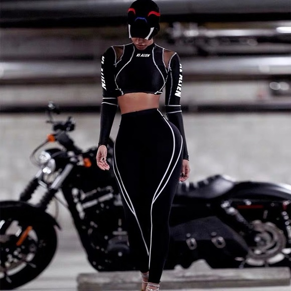 KL Alien sporty long sleeve top and legging set - Picture 3 of 5